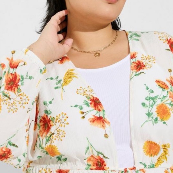 🆕 White Floral Washable Gauze Tie Front Kimono 1 1X 14 16 NWT Torrid New! - Picture 2 of 6